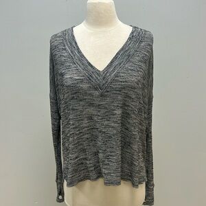 Feel the Piece Terre Jacobs Gray V-Neck Knit Top, XS